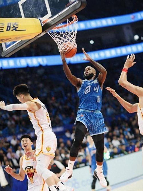 开云体育官网-吉林男篮迎战四川男篮，谁能笑到最后？的简单介绍