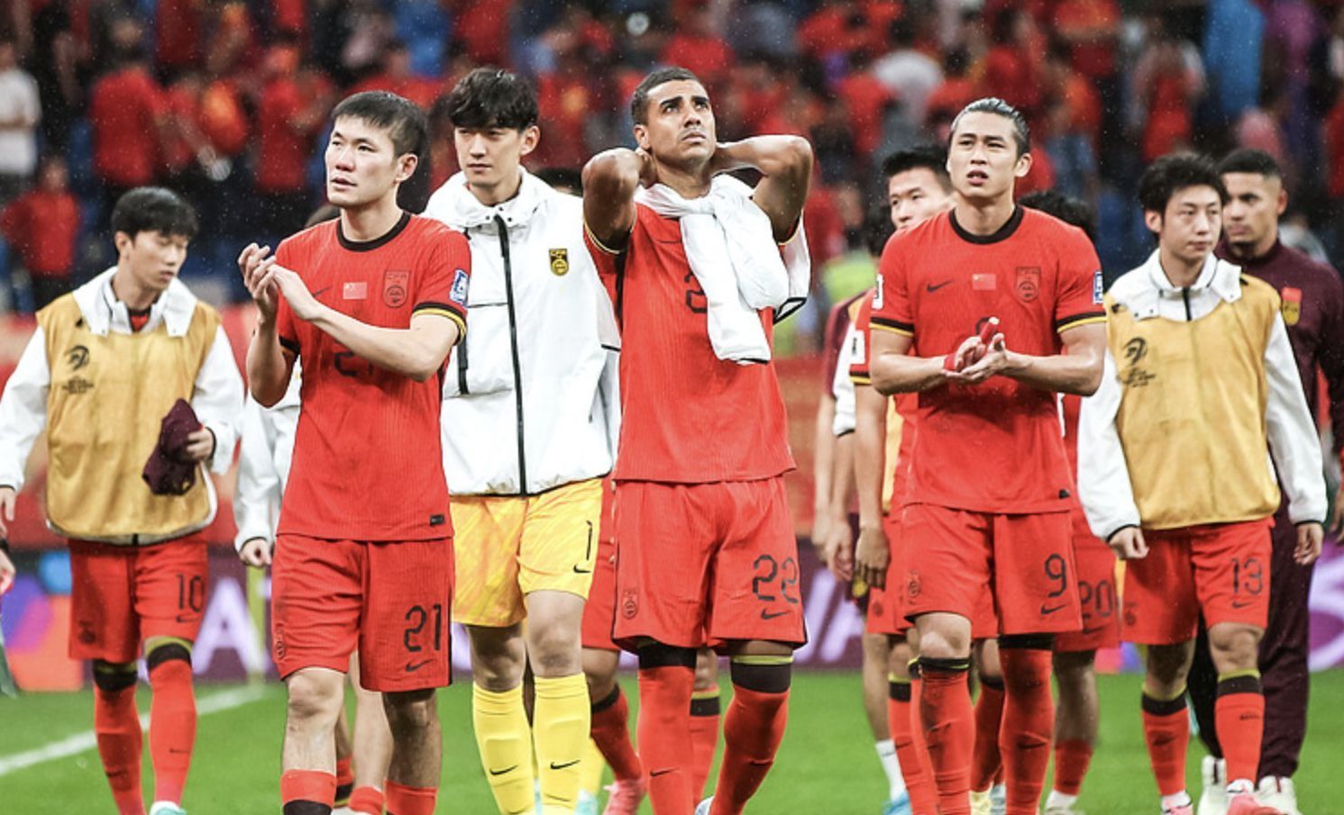 包含强队实力展现角逐国际赛事夺得冠军的词条