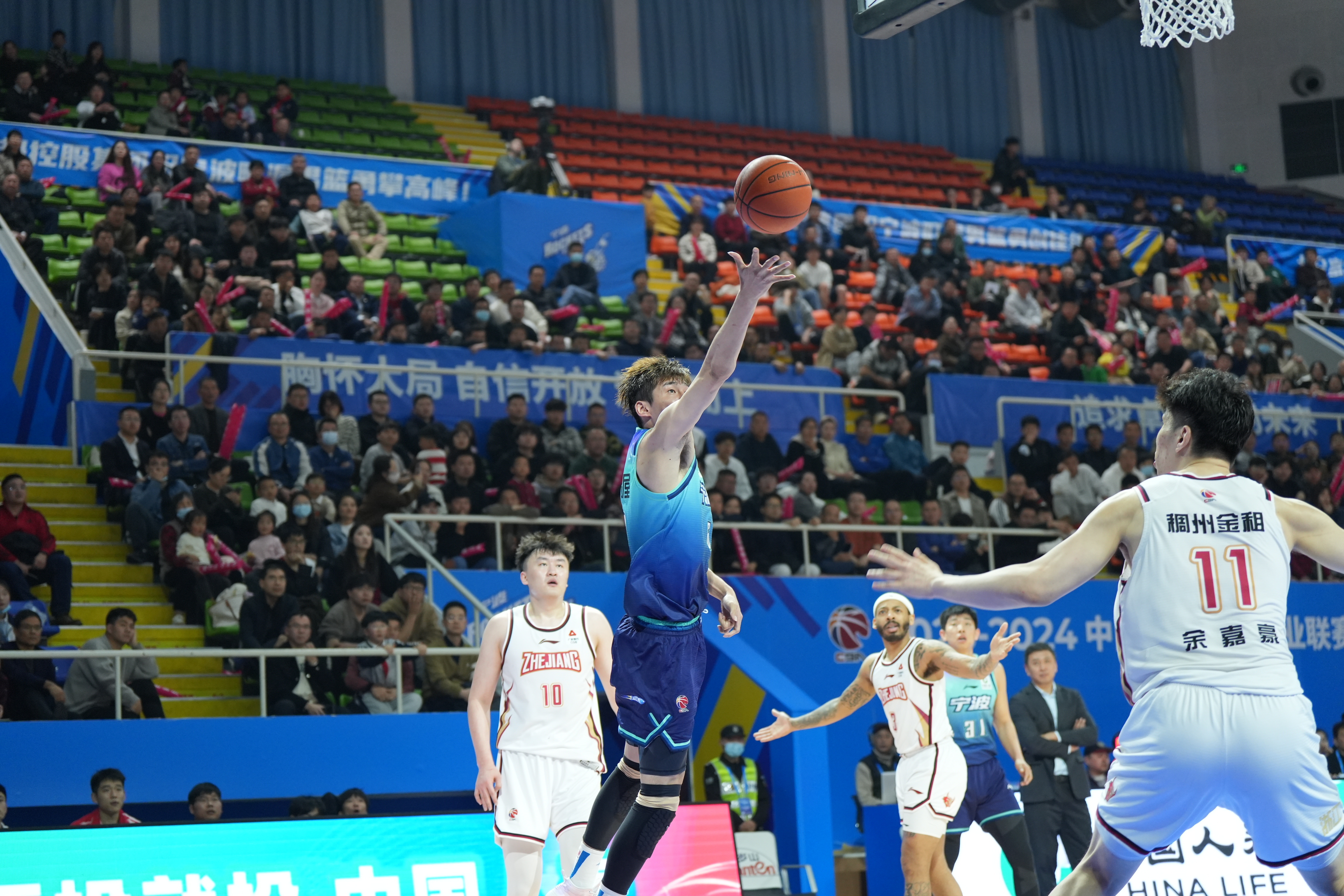 开云下载-宁波男篮在比赛中火力全开，一举击败对手