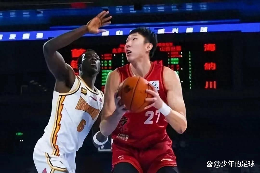 开云APP-关于高潮迭起的欧锦赛预选赛，球星表现抢眼的信息