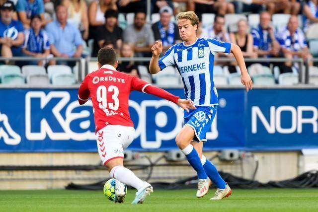 柏林赫塔实力强大，轻松赢得比赛