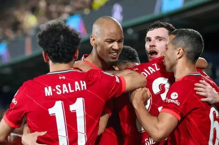 足球赛事竞争激烈，每场比赛都充满不确定性