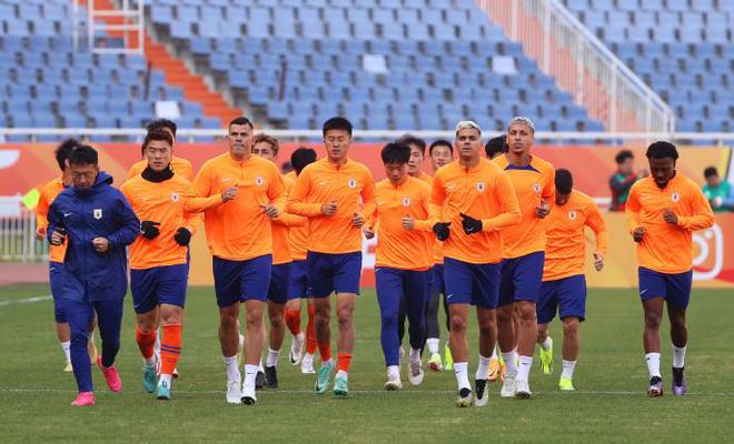 包含山东鲁能不敌强敌，遭遇连败局面的词条