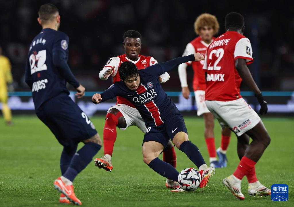 开云APP-法国队遭遇挑战，顽强战平美国队