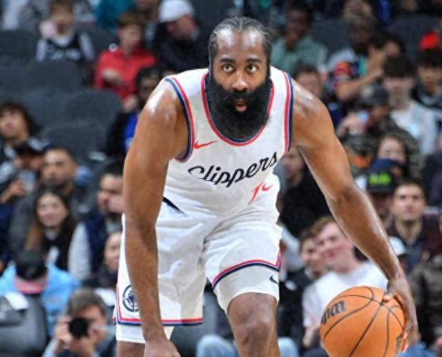 关于快船队员状态回升,球队或将重返胜利轨道的信息 关于快船队员状态回升,球队或将重返胜利轨道的信息