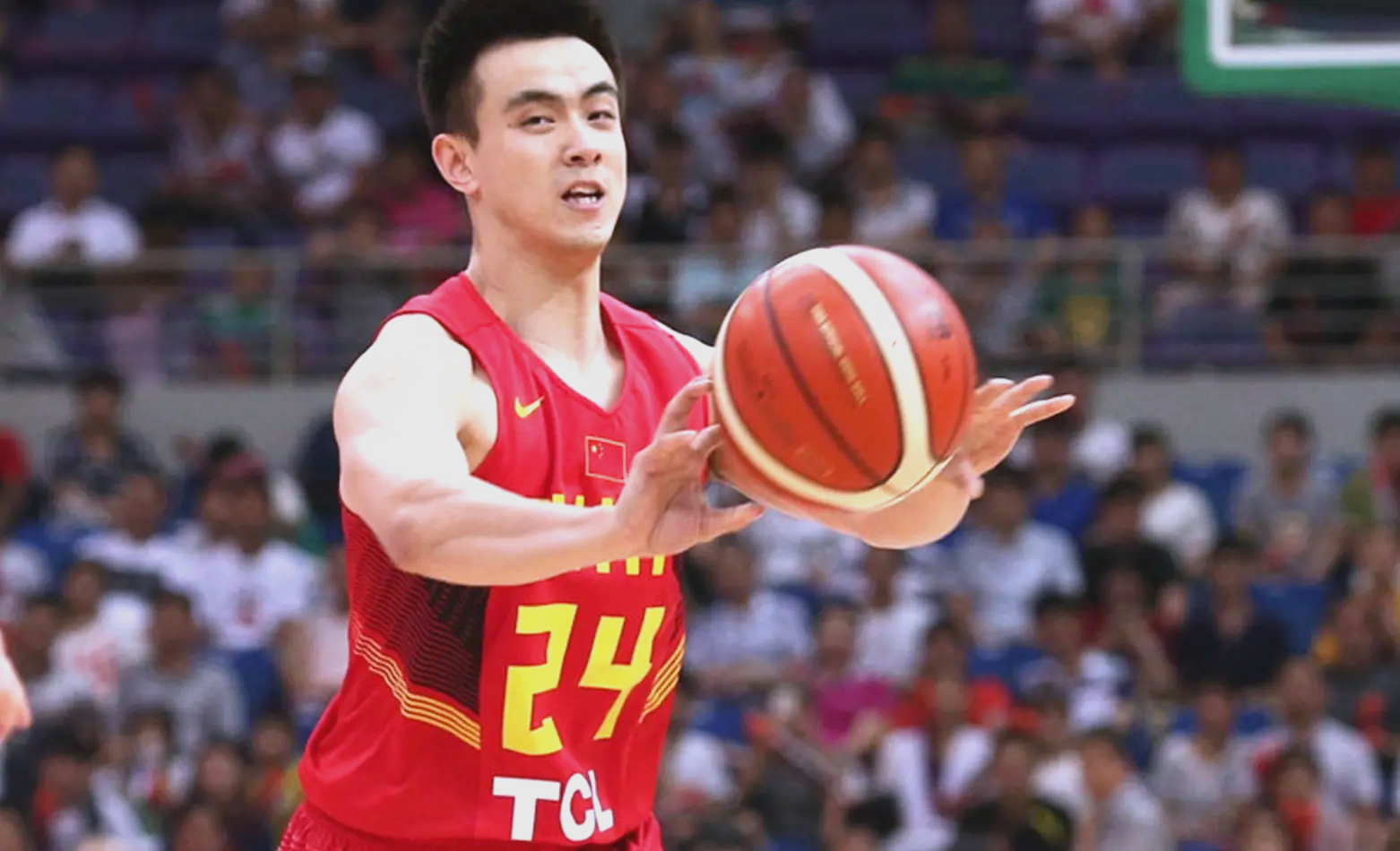 中国篮球巨星在海外赛场大放异彩