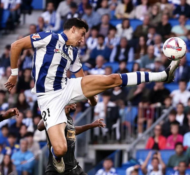 开云体育入口-马德里竞技前锋在国家队踢破门荒