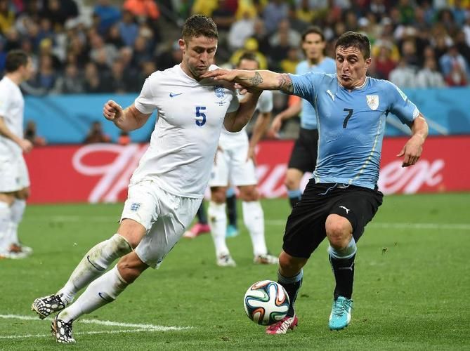 关于瑞典小胜乌拉圭，欧洲杯悬念难解的信息