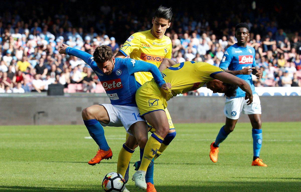 那不勒斯客场惨败，战绩摇摆难以挽回