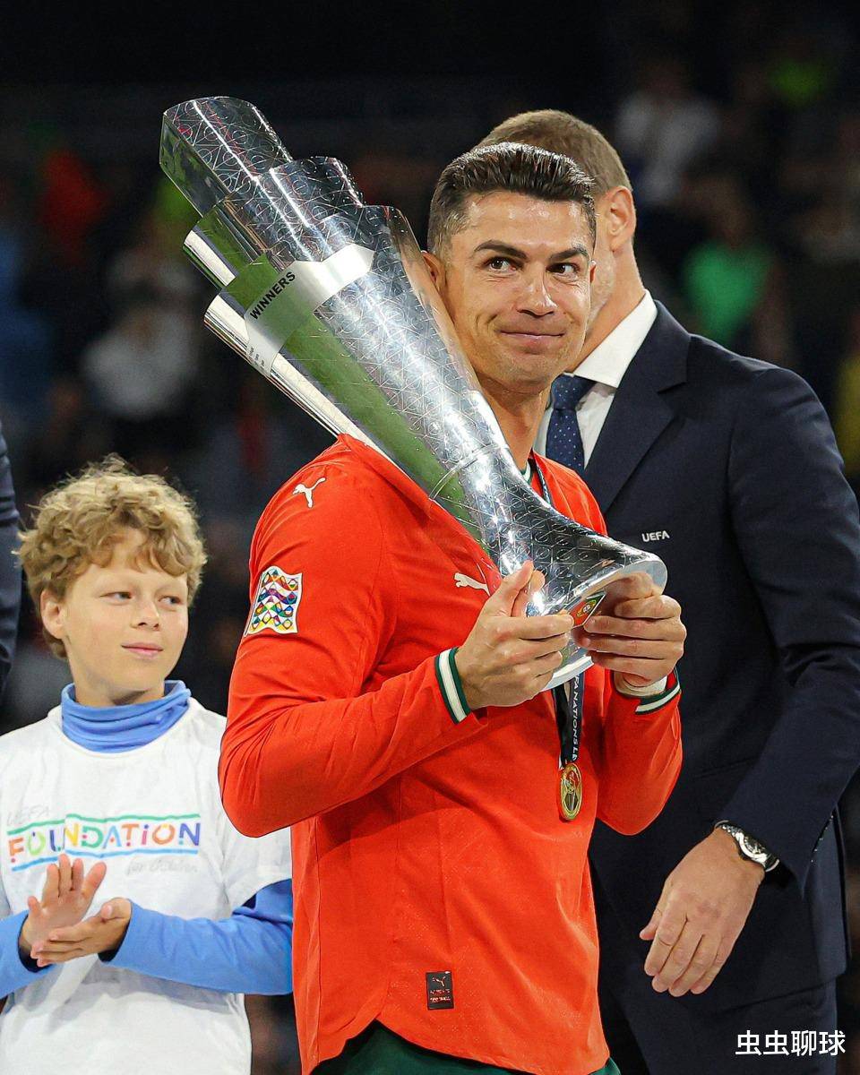 开云体育官方网站-关于欧国联赛历史战绩回顾，传奇球星风采依旧的信息