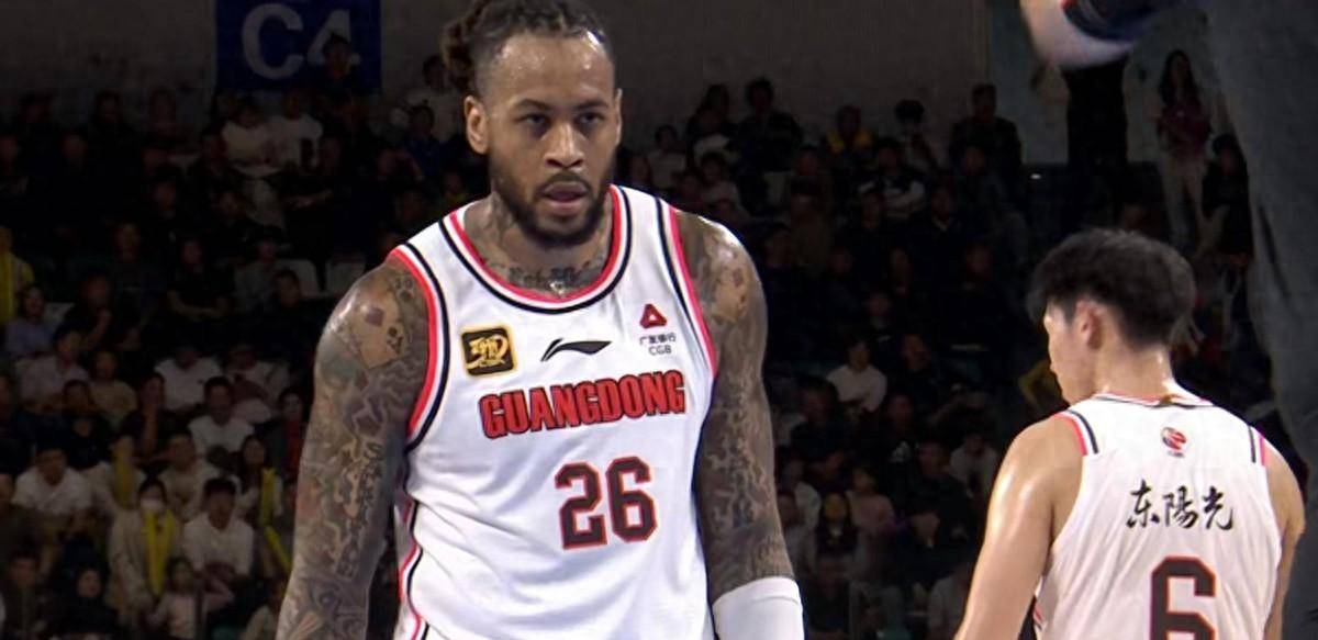 开云体育-小心翼翼！篮板球之争一触即发的简单介绍