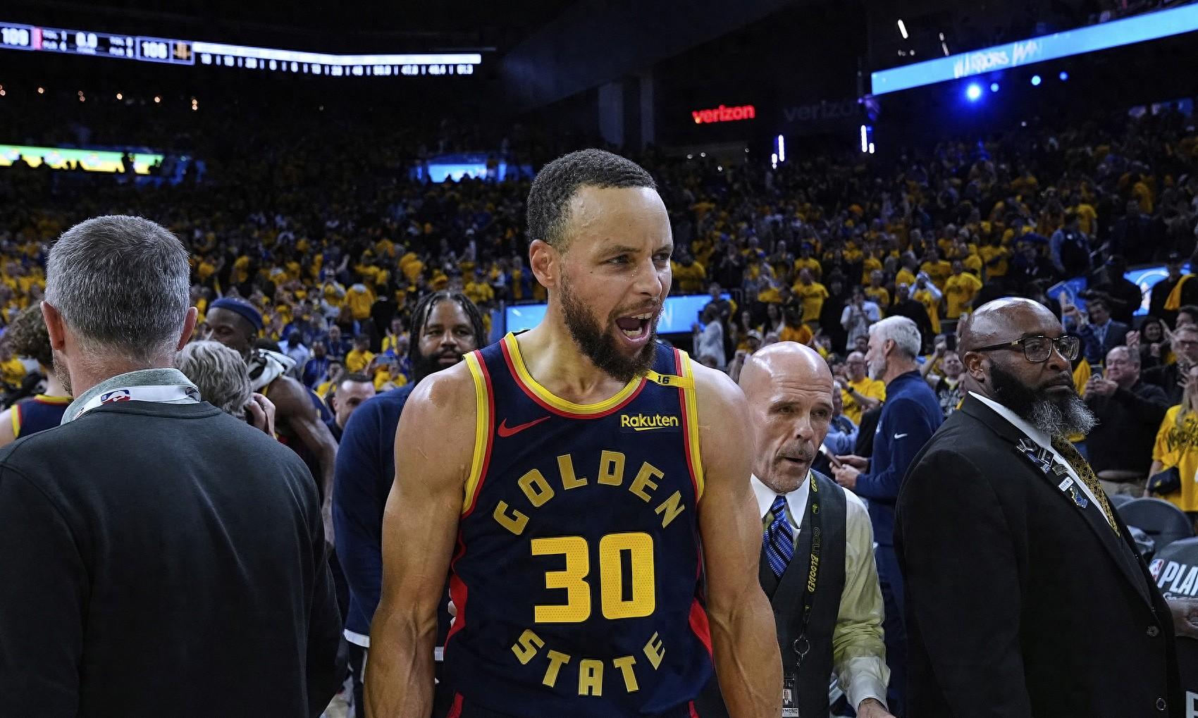 勇士轻取鹈鹕，库里状态回升