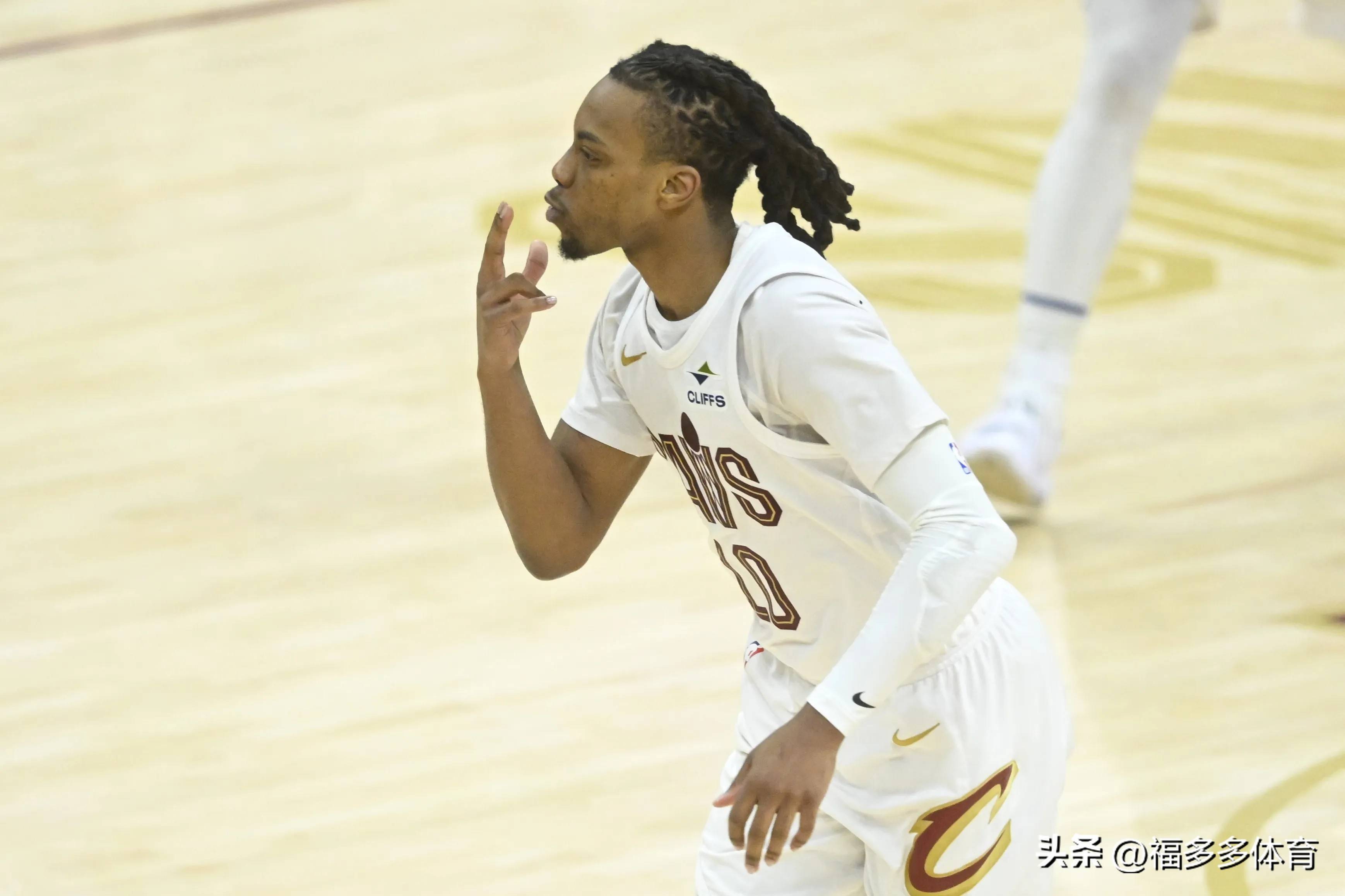 开云体育下载-爵士逆转凯尔特人，米切尔发威的简单介绍