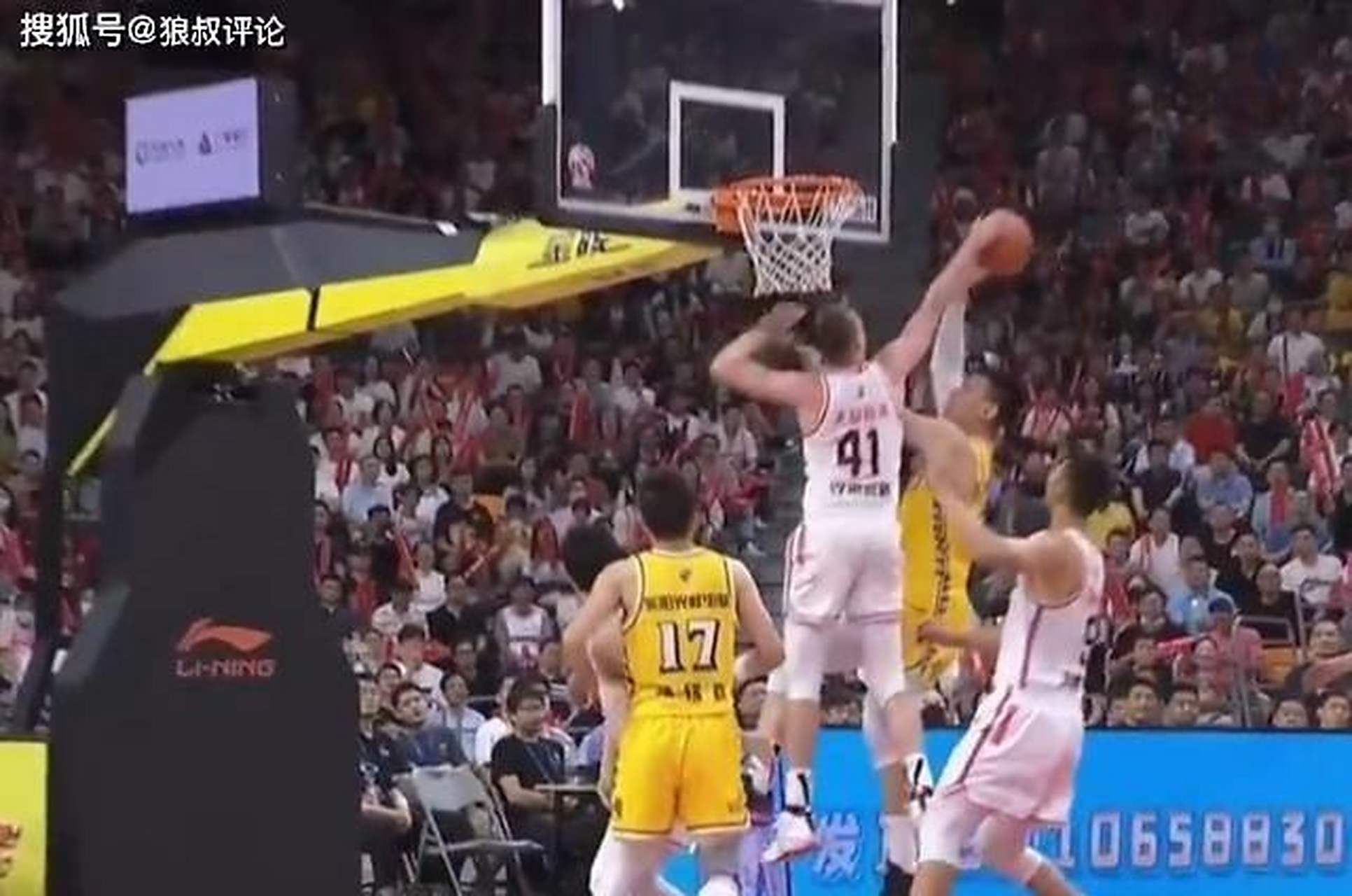 开云下载-巴西男篮血洗意大利男篮，汉密尔顿统治全场的简单介绍