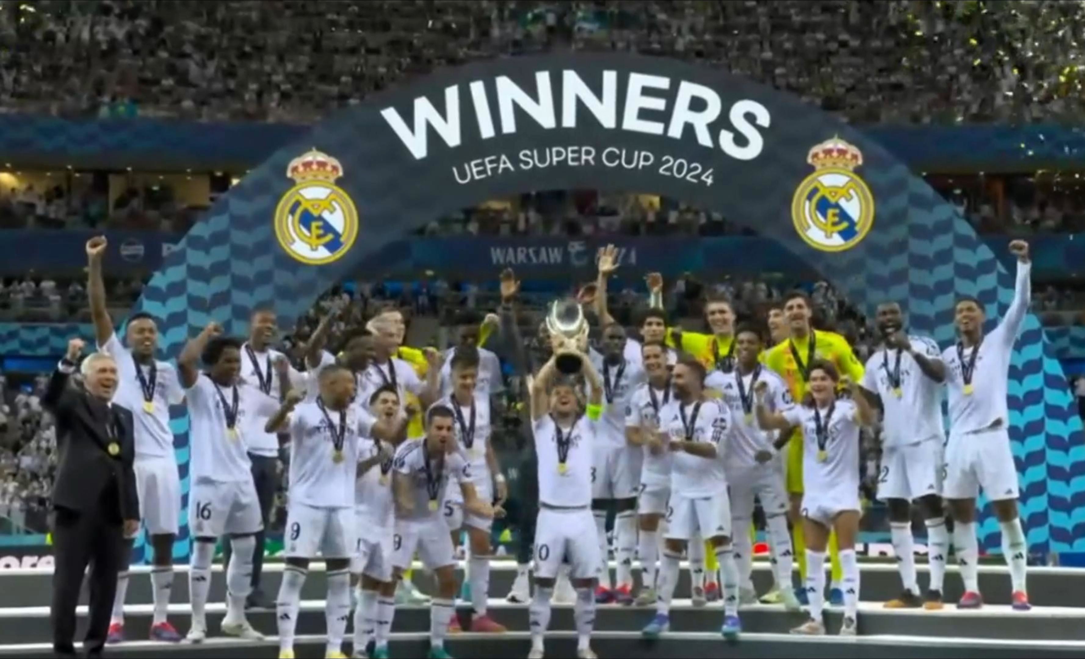 开云体育下载-场面火爆！欧洲杯观众席沸腾不已的简单介绍