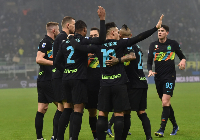 开云体育-那不勒斯碾压西班牙，本泽马统治全场