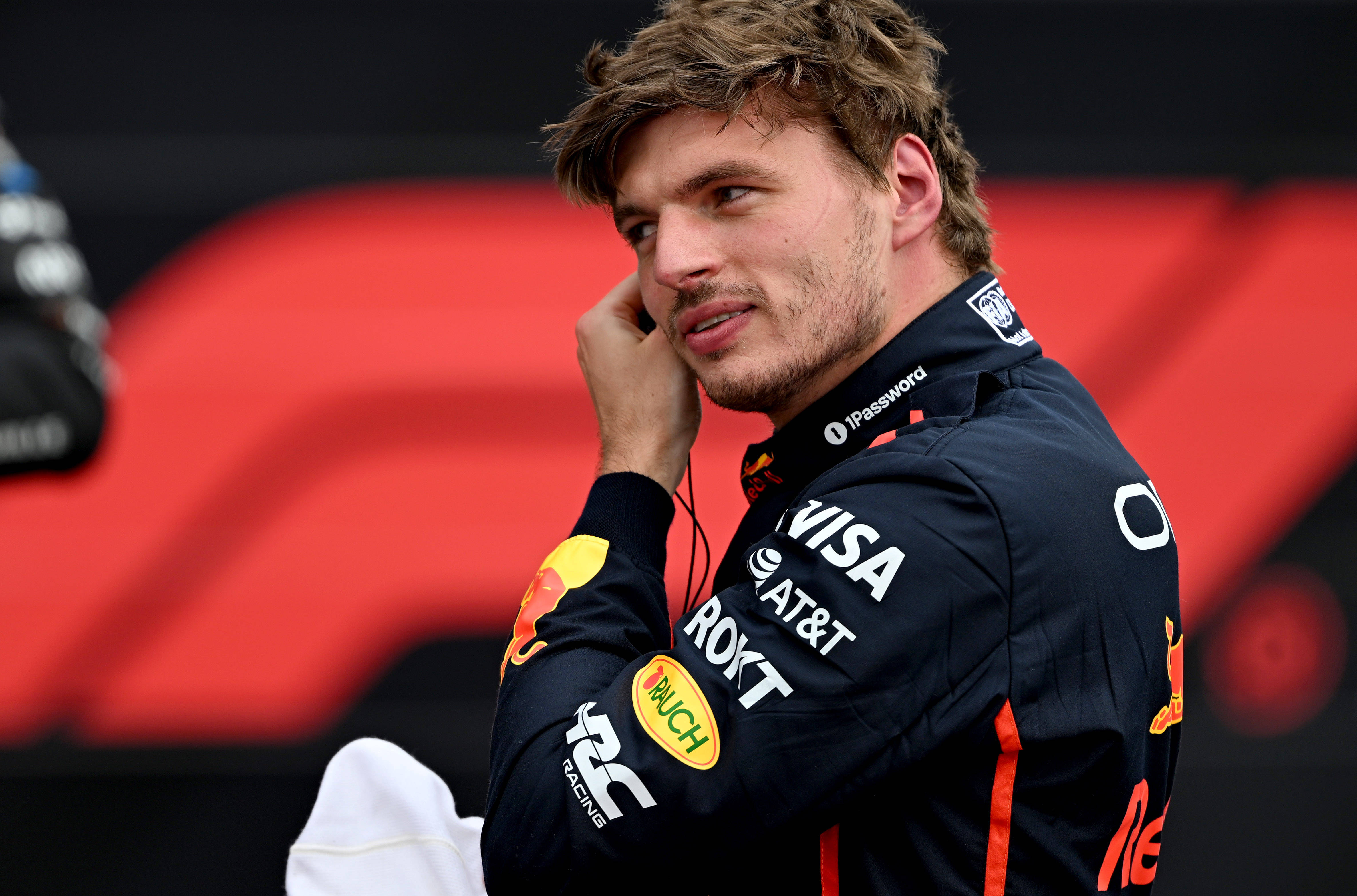 开云下载-红牛二队力克哈斯车队,维斯塔潘高光表现