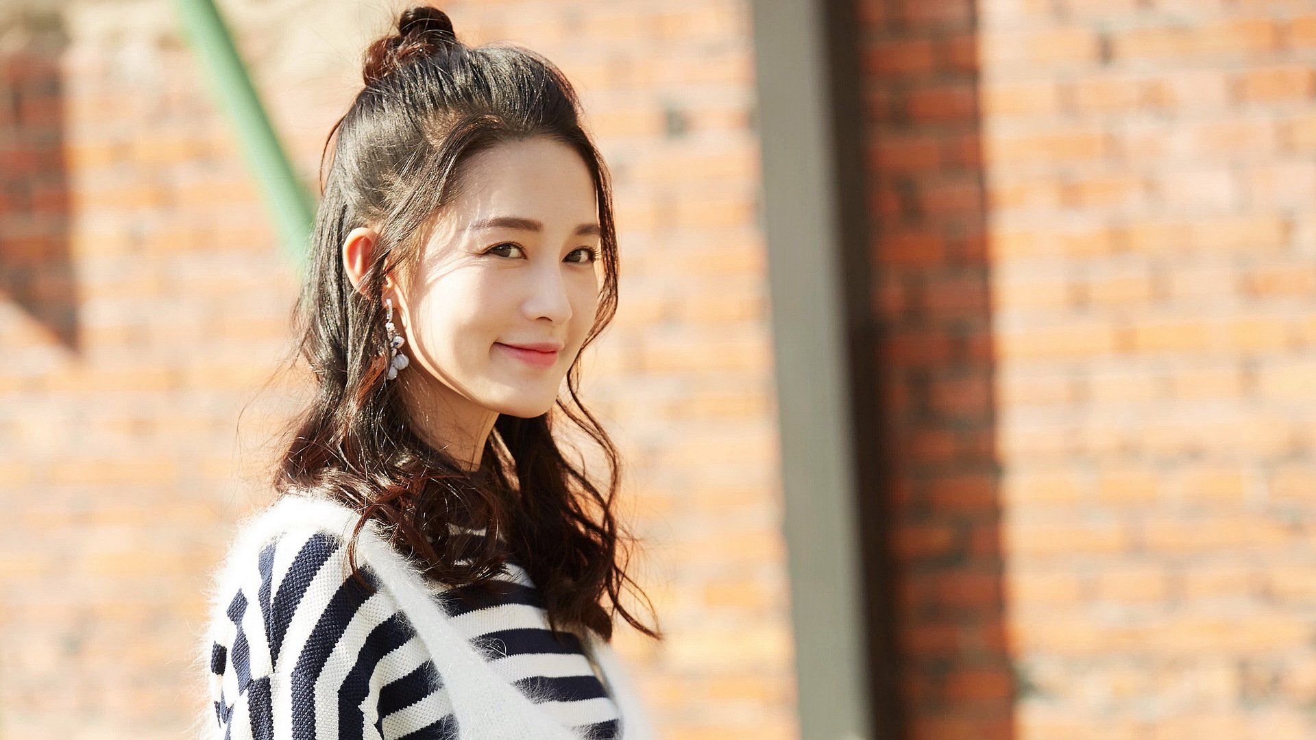 开云下载-硬仗舞台的艺术家，格列兹曼于无声处听惊雷