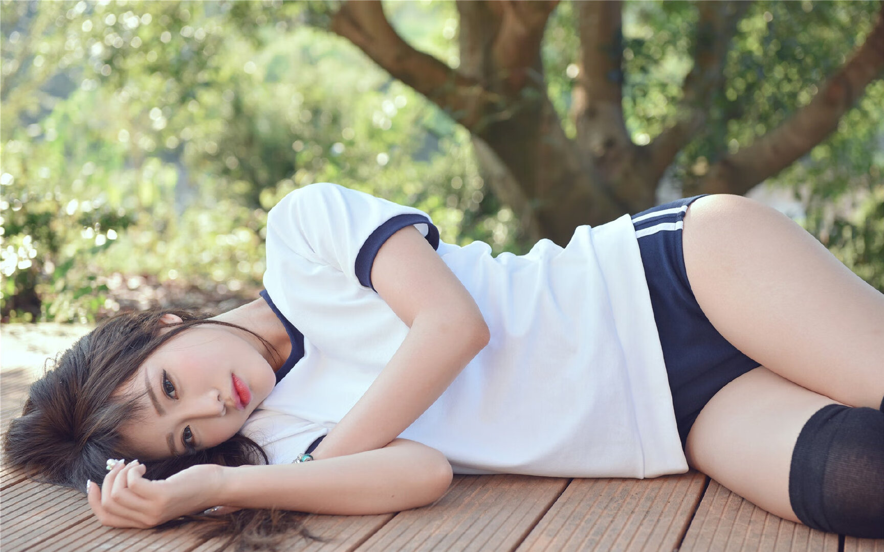 巨星风暴与团队洪流，当文班亚马的锐气撞击雄鹿的钢铁洪流