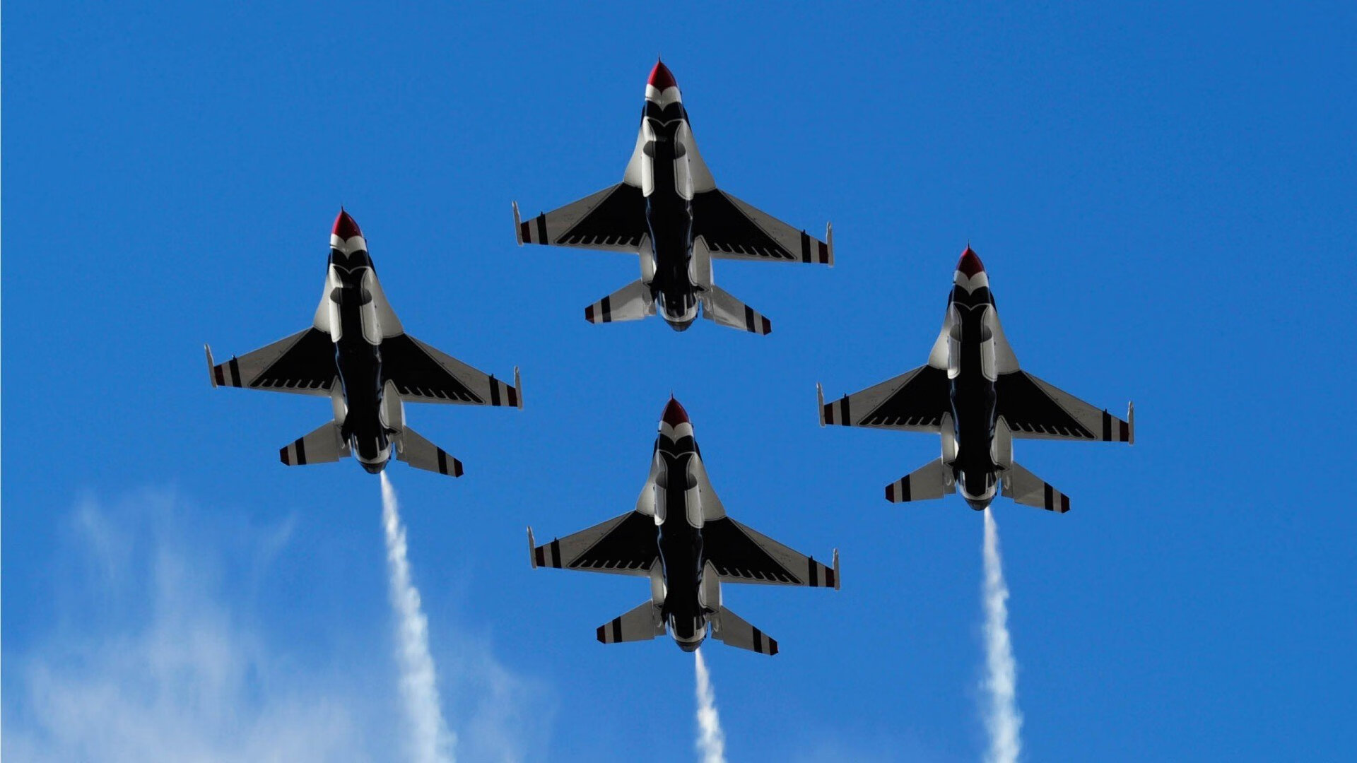 开云体育-灰熊擒魔术，布克决胜时刻显锋芒