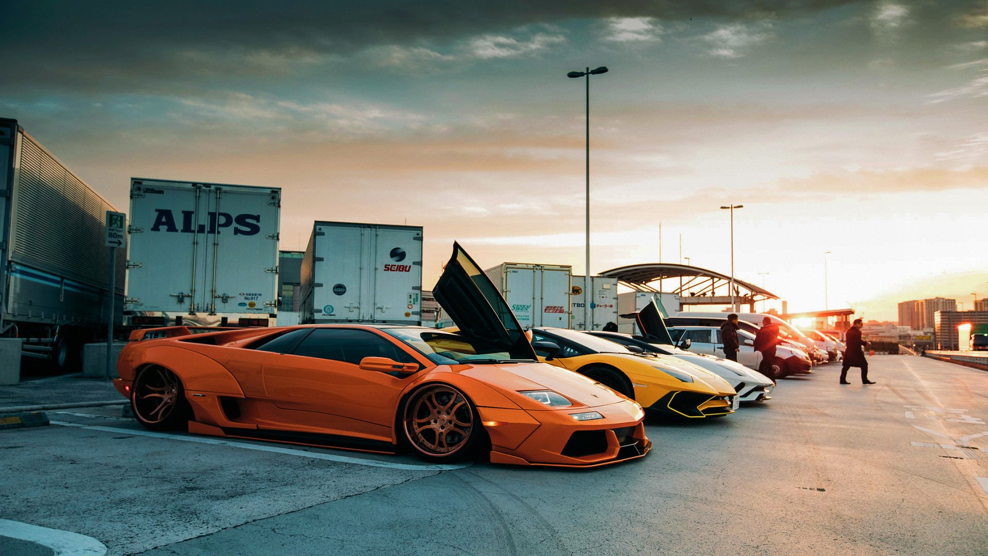 开云下载-塔图姆跨洋爆发！雷霆轻取深圳，中美篮球碰撞展现差异与共鸣